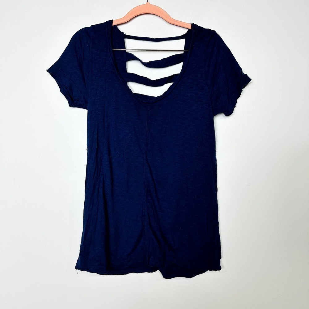 Chaser NWT Scoop Neck Strap Back Raw Edge Short Sleeve Tee Blue Sz Medium CW6176